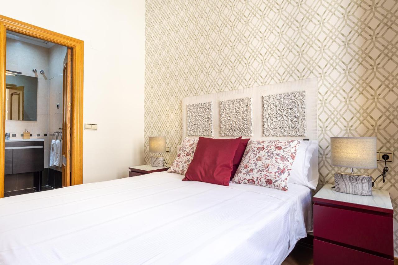 Dobo Malaga Puerto Apartment Exterior photo